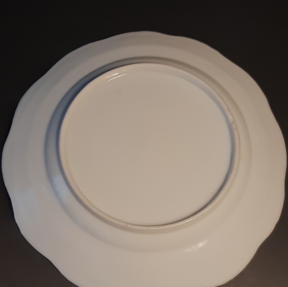 Vintage floral gold design plate| 8.5/10 - Picture 6 of 9